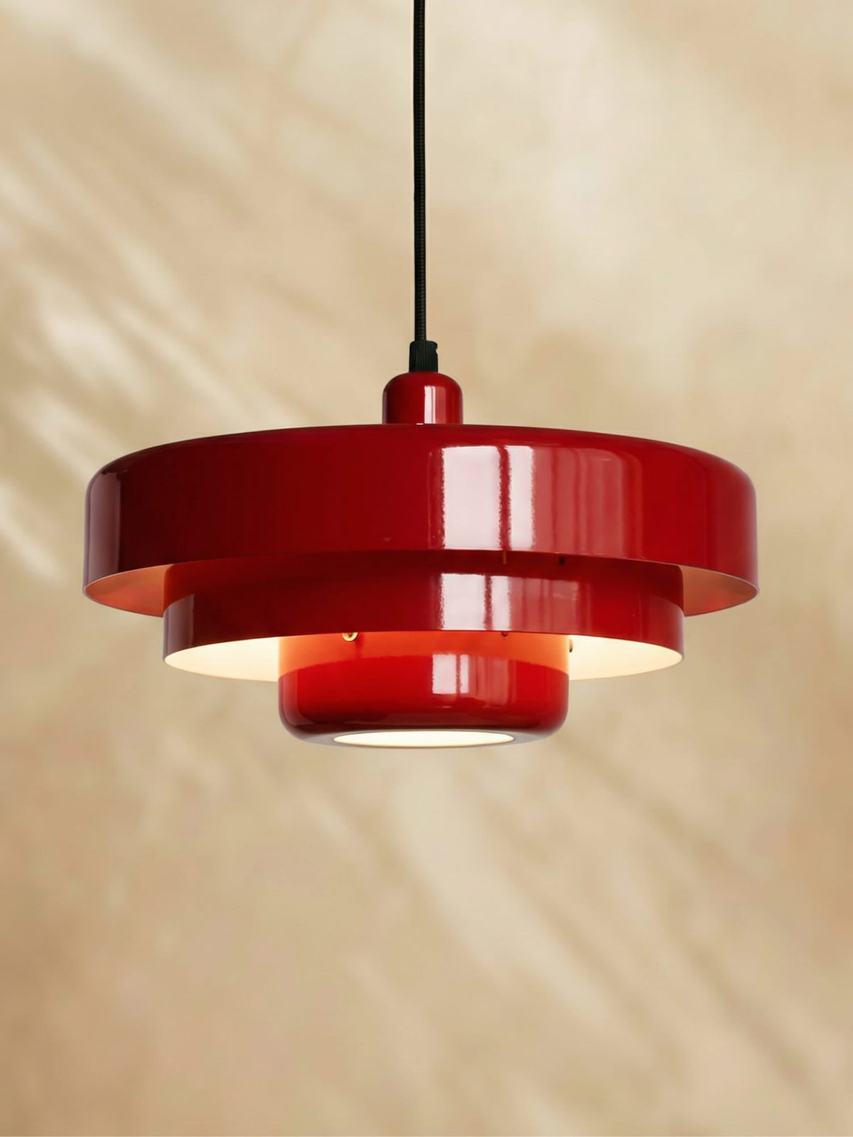 Timeless Glow Vintage LED Pendant Light - Classic Style, Modern Tech