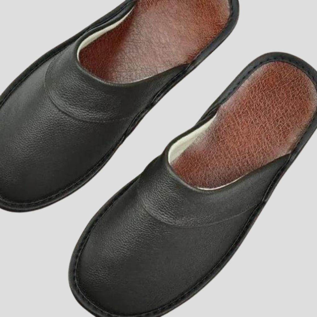 Men's Leather Slippers - Relaxed Comfort for Indoor Wear