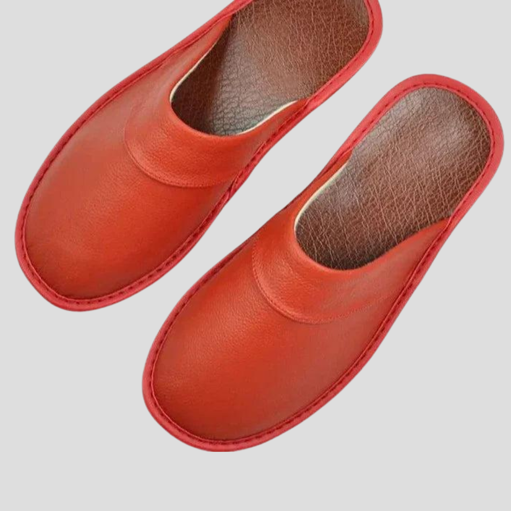 Men's Leather Slippers - Relaxed Comfort for Indoor Wear