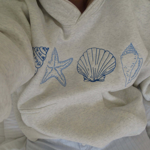 Women's Seashell Print Hoodie - Coastal-Inspired Casual Comfort