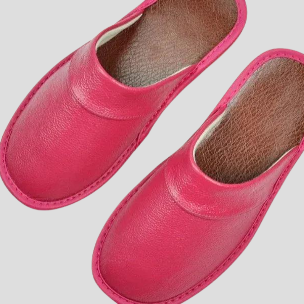 Men's Leather Slippers - Relaxed Comfort for Indoor Wear