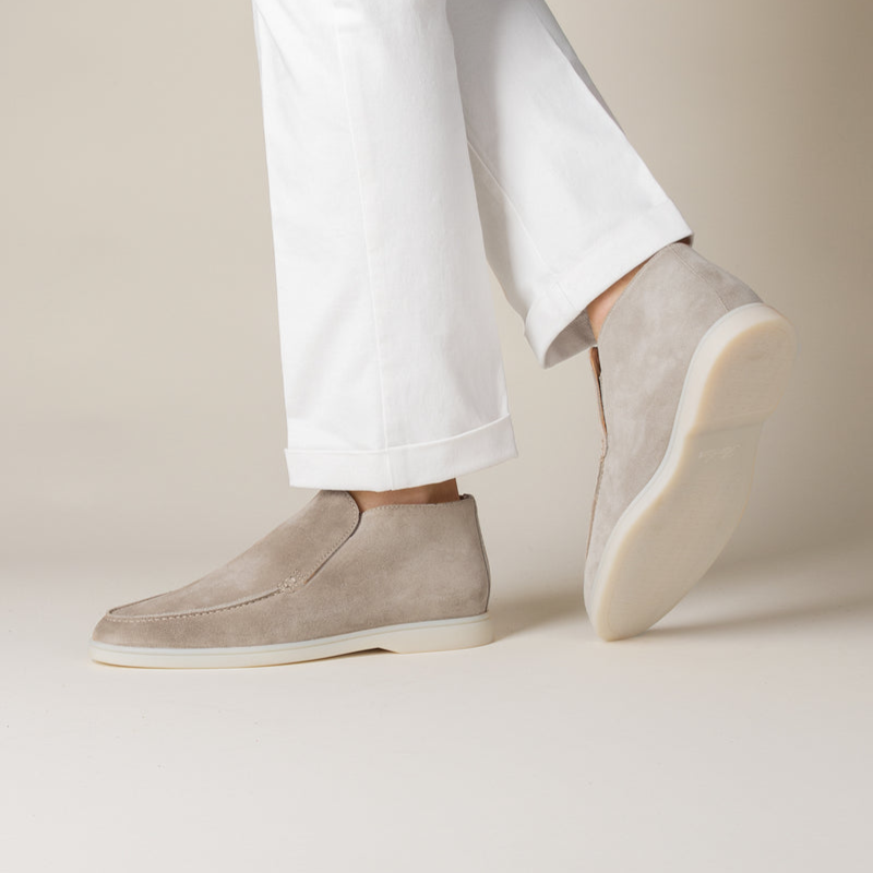Men's Calf Suede Loafers - Understated Style for Every Occasion