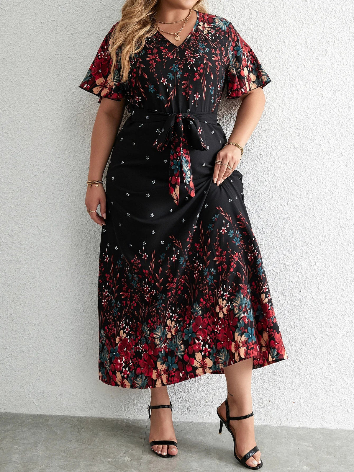 Plus Size Floral Autumn Dress - Casual Long V-Neck Style