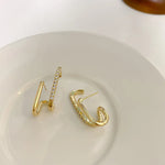 Crystal Claw Stud Earrings - Elegant Sparkle for Everyday Wear