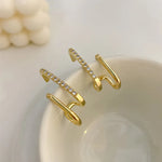 Crystal Claw Stud Earrings - Elegant Sparkle for Everyday Wear