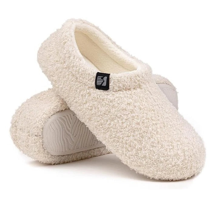 Fleeced Indoor Slippers - Closed-Back Cozy House Shoes