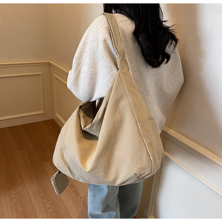 Spacious Hobo Bag - Relaxed Everyday Carryall