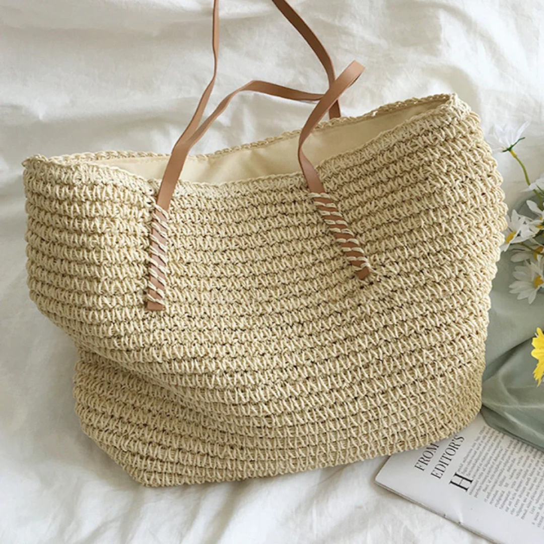 Terra Woven Handbag - Spacious Design with Sturdy Shoulder Strap
