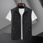 Men's Multi-Pocket Outdoor Vest - Lightweight & Water-Repellent